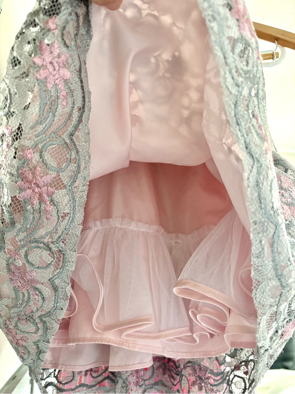 Laura Ashley London Lace Floral Special Occasion Dress size 24 months - Picture 4 of 4